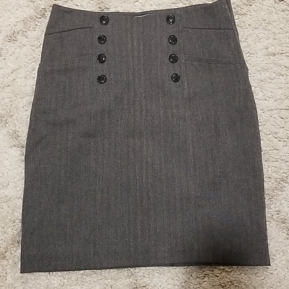 Grey skirt